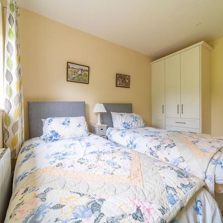 2 Bed Waterfront Property - Close To Courtmacsherry Cork Extérieur photo