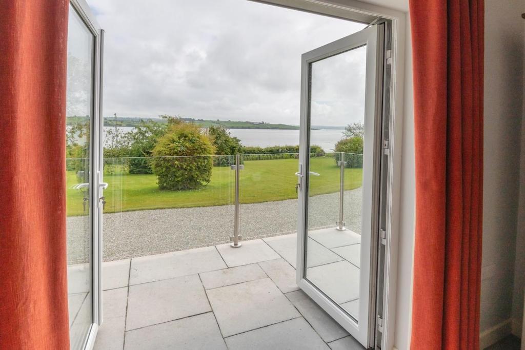 2 Bed Waterfront Property - Close To Courtmacsherry Cork Extérieur photo