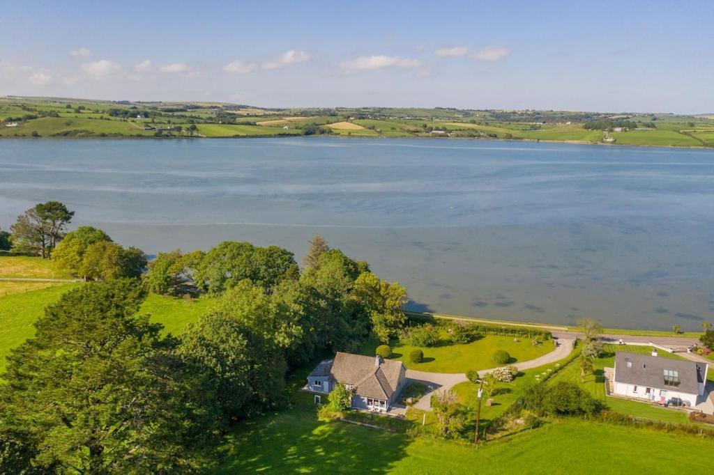 2 Bed Waterfront Property - Close To Courtmacsherry Cork Extérieur photo
